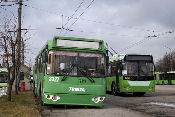 3327 | ЗиУ-682Г-016.02 | Тролейбусне депо №3, КП - Флот