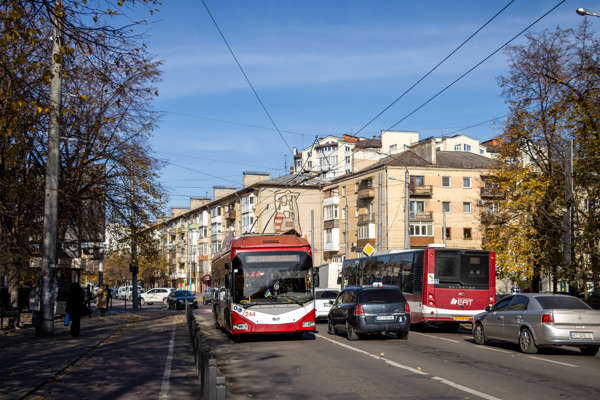 AT 2738 AA | Güleryüz Cobra GD272 LF | КП «Електроавтотранс» ІФМР