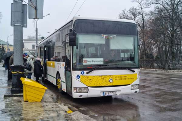 BI 8137 IC | Irisbus Crossway LE 12M | КП «Полтаваелектроавтотранс