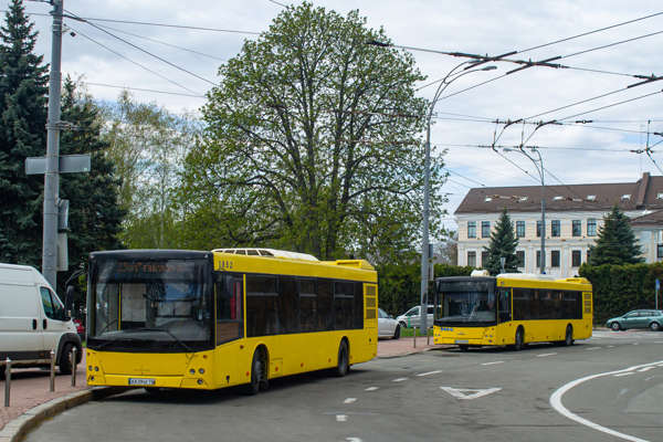 1852 / AA 0942 TE | МАЗ-203069 | Автобусний парк № 8